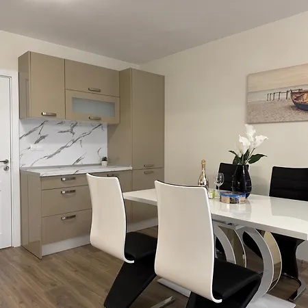Daire Sea View 2 Bedroom - B-29-sarafovo *
